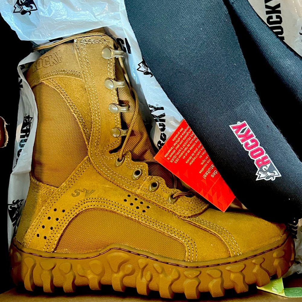 Rocky military grade boots